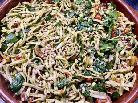 Pasta pesto